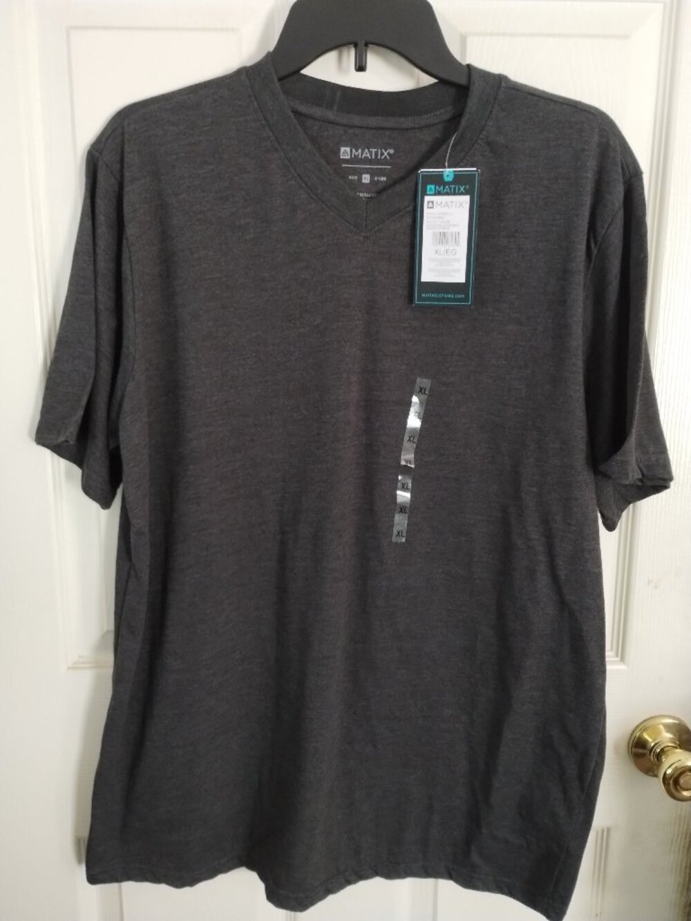 Matix men's charcoal gray t- shirt,size-XL,NWT